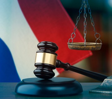 وکیل فارسی زبان در هلند وکیل فارسی زبان در هلند