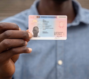 شرایط تمدید اقامت فرانسه