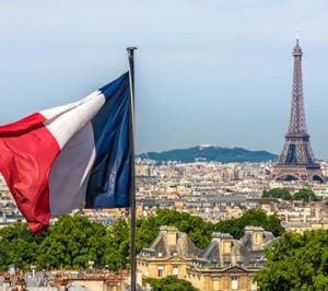 اخذ ویزای تمکن مالی فرانسه